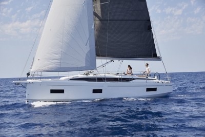 NEW Stock! 2025 Bavaria C38 #148
